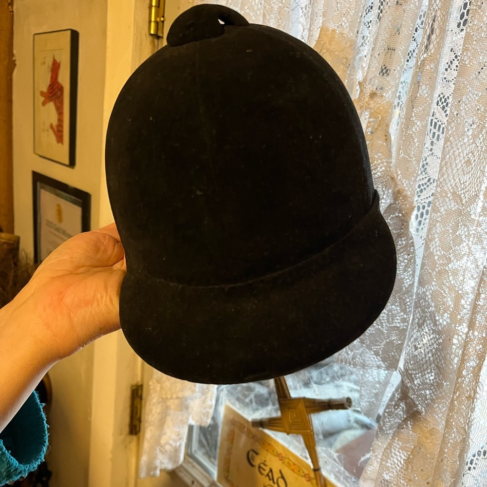 Women’s Equestrian Hard Hat